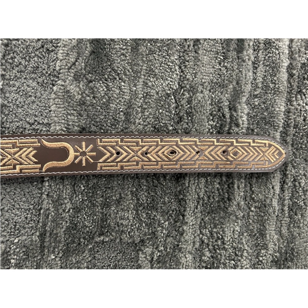 Mexican Made Leather Belt With Matching Buckle Size 40 - Picture 4 of 10